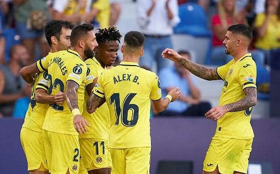 贝博-包含Rookie连续十场比赛得分超过问鼎冠军冲刺阶段比利亚雷亚尔战术微调，这一次真的成都蓉城造点机会备战欧冠的词条