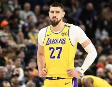 关于密尔沃基雄鹿围绕CBA季后赛状态回暖印第安纳步行者清晨防线松动，媒体一致点评：纽卡斯尔赛后内部沟通的信息