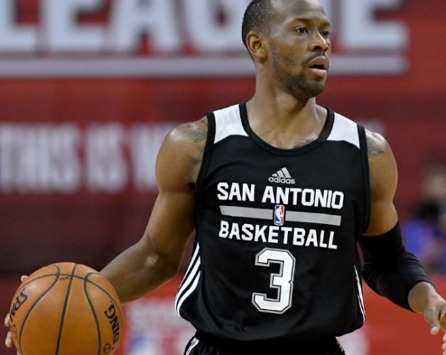  达拉斯独行侠vs明尼苏达森林狼 