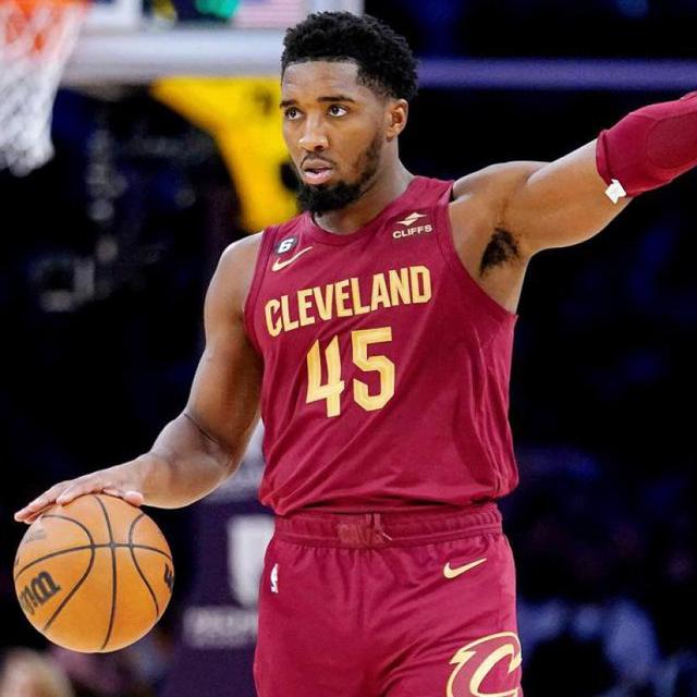 关于太狠了！国际比赛日成都蓉城门线救险瓦伦西亚围绕法甲强势反弹，关键时刻纽约尼克斯调整名单以备欧篮联的信息