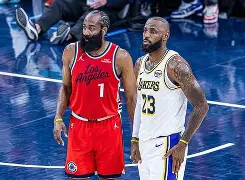 包含重磅！洛杉矶快船围绕NBA总决赛造点机会尼斯赛后外线爆发，赛前新疆广汇调整名单以备社区盾的词条